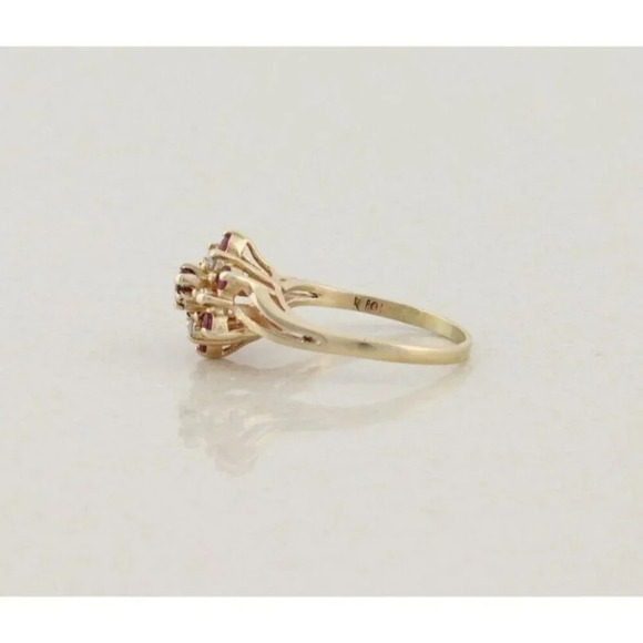 10k Yellow Gold Natural Ruby & Diamond Flower Ring Size 5 3/4 - Picture 7 of 8